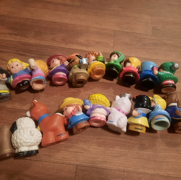 SOLD Little People Figures, 21 - Picture 2 of 12